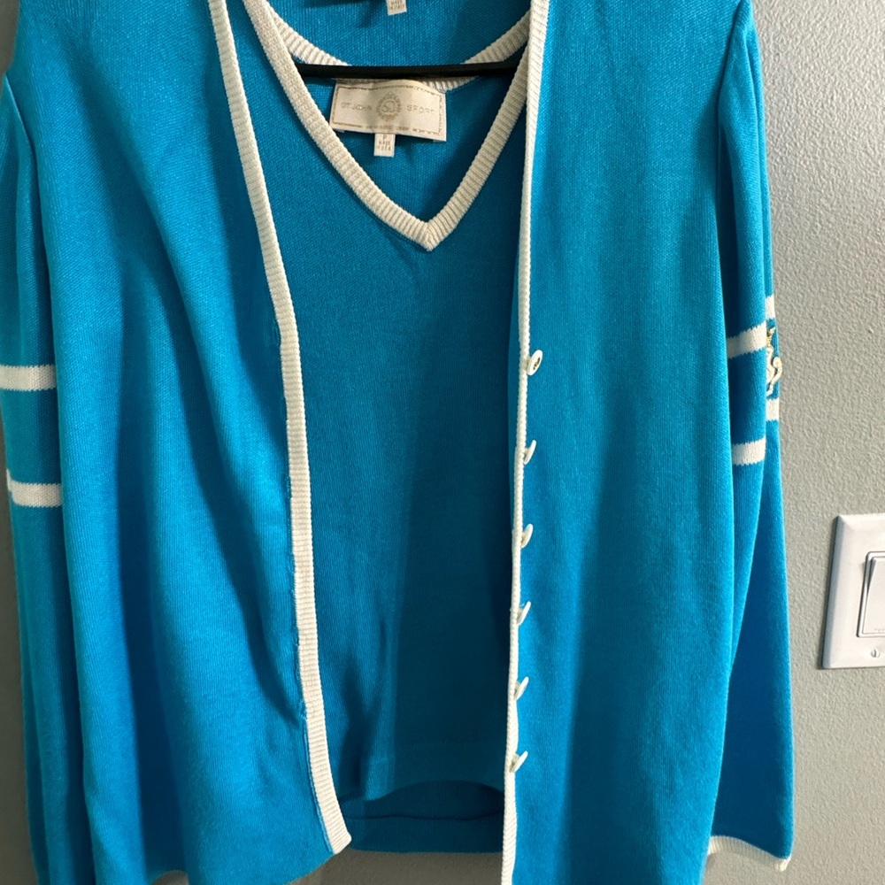 ST JOHN SPORT Marie Grey three piece set size small - Picture 12 of 15